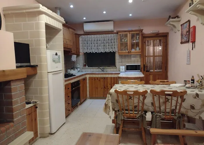 Terraced House With Stunning View Close To Mdina